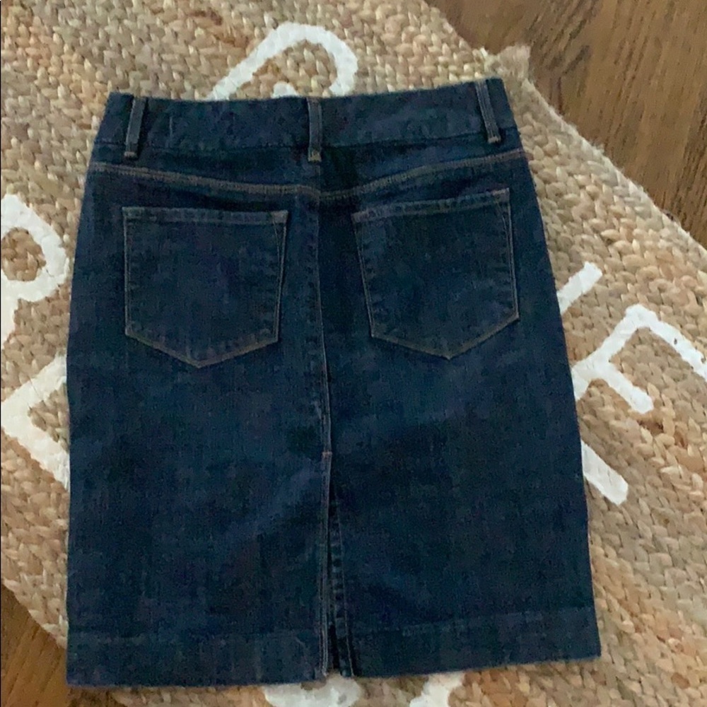 Gap - Picture 2 of 3
